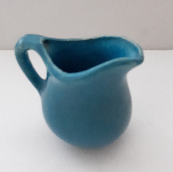 Vintage Azul Water Pitcher - Cottage Chic- Ocean Blue Pottery - Kitchen - Picture 2 of 7